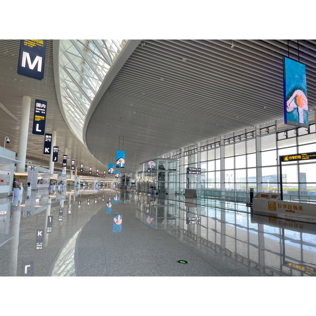 Frame 95 LED Display Modular