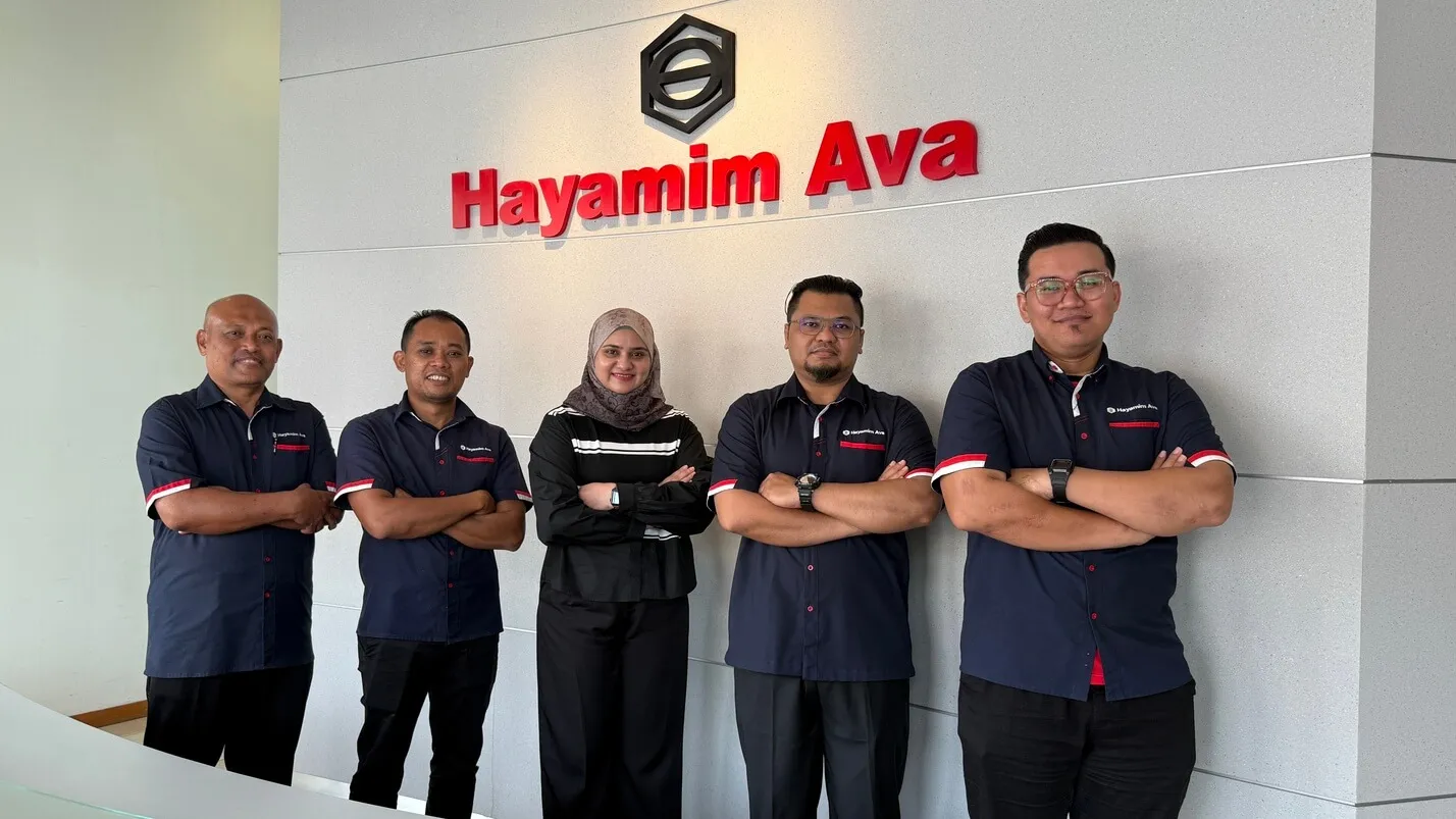 Hayamim Ava Warehouse Team