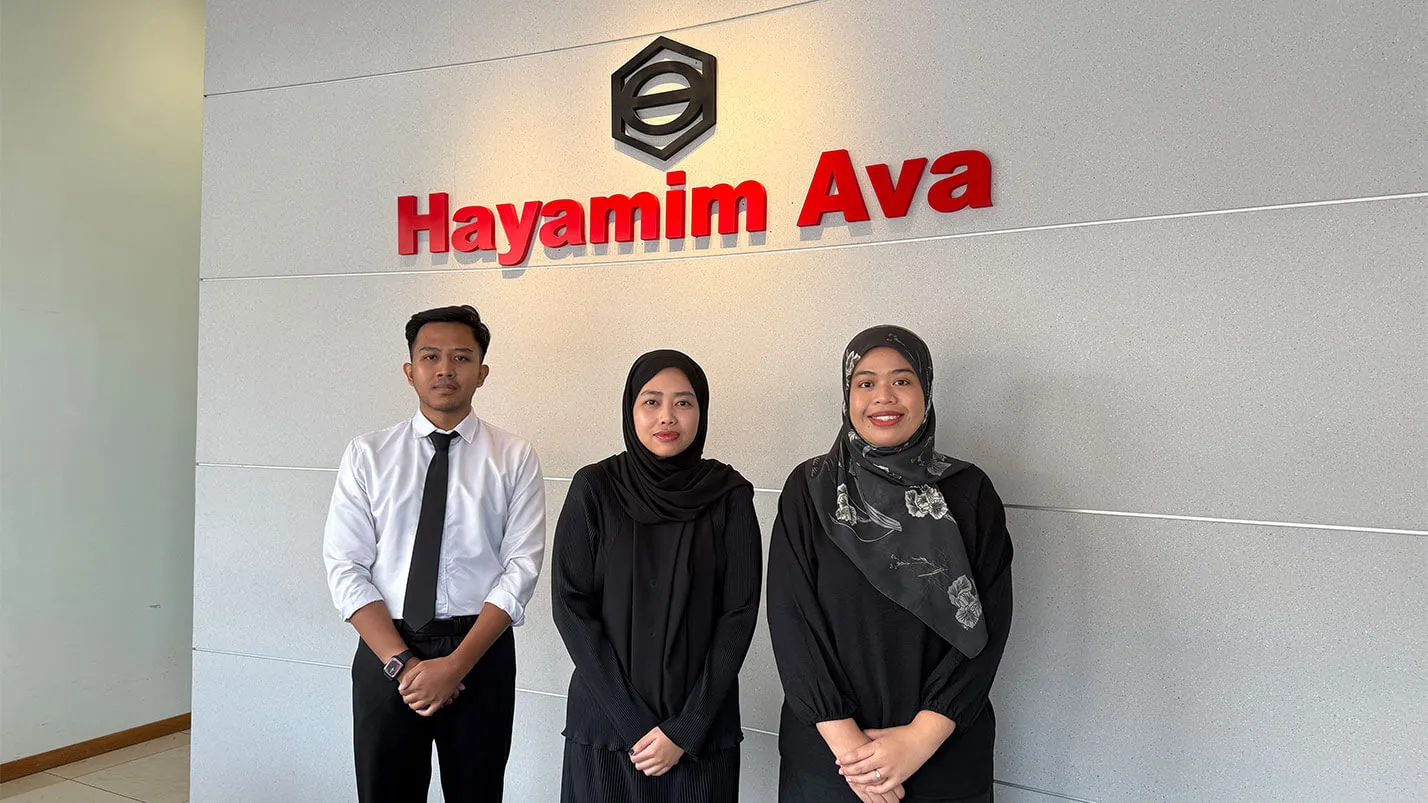 Hayamim Ava Digital Marketing Team