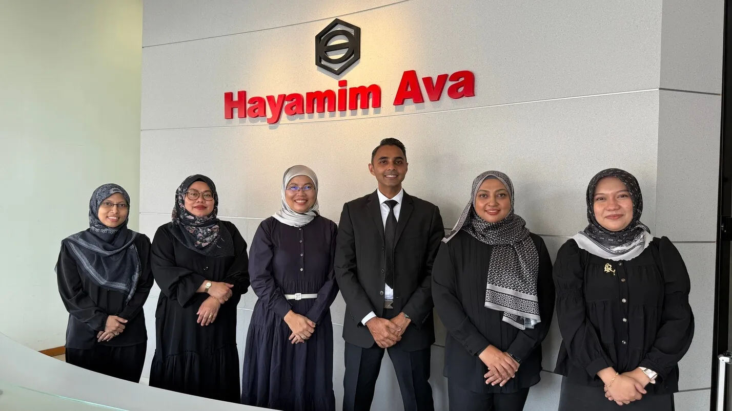Hayamim Ava Sales Team